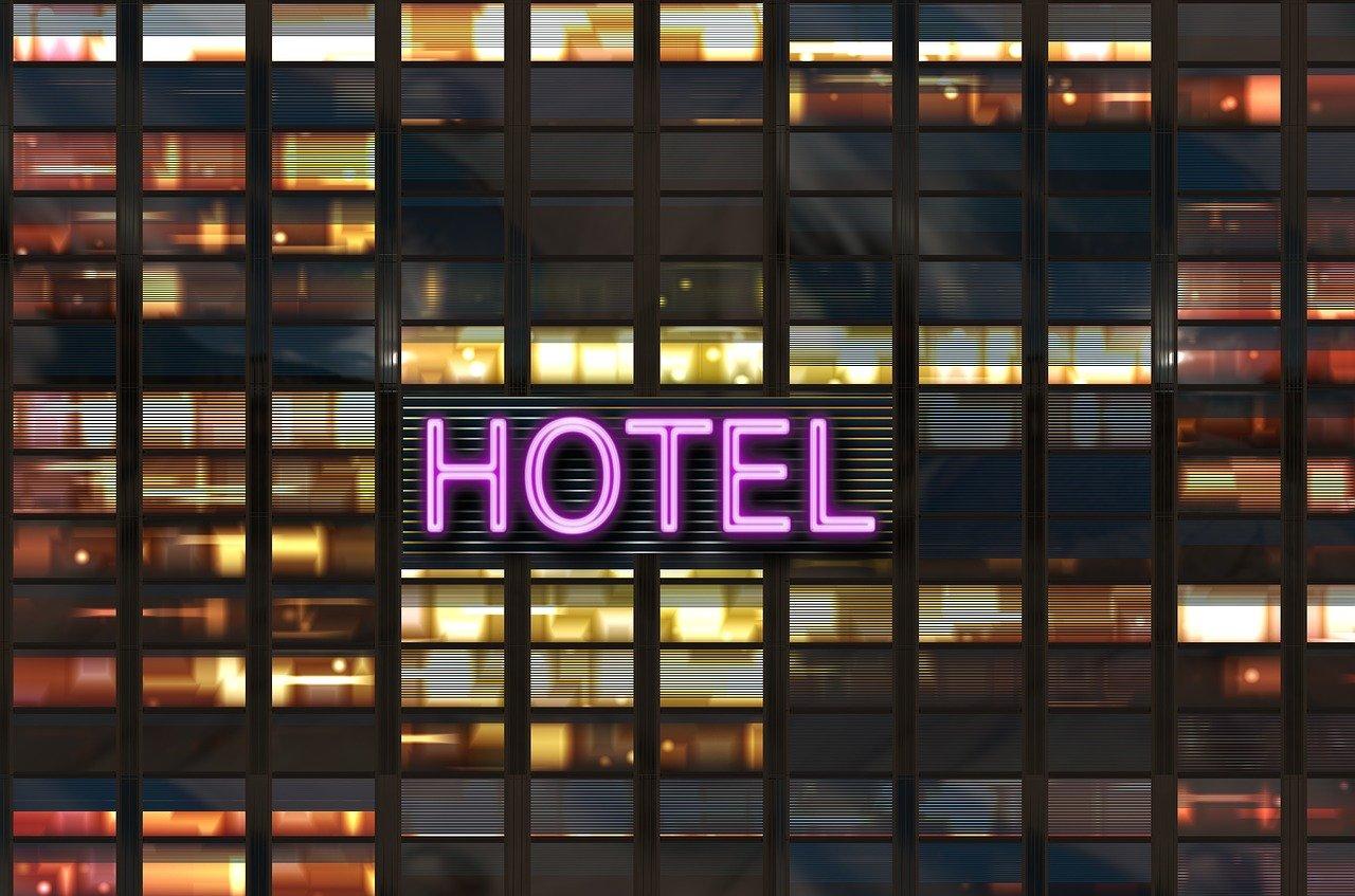 hotel-4045655_1280